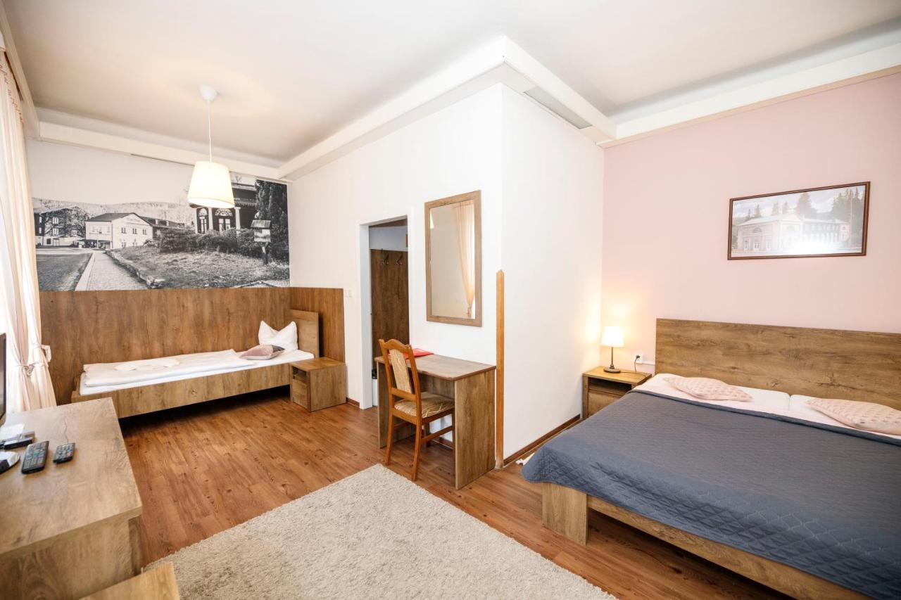 Hotel Dzban Karlova Studánka Exterior foto