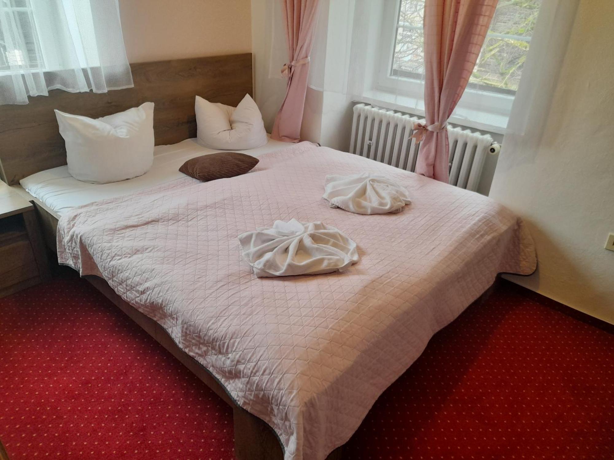Hotel Dzban Karlova Studánka Exterior foto